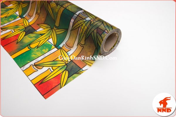 Hình ảnh chụp cuộn giấy dán kính hình cây trúc già mã A01