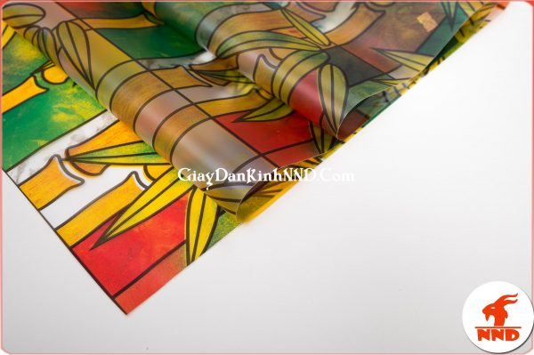 Hình ảnh chụp cuộn giấy dán kính hình cây trúc già mã A01