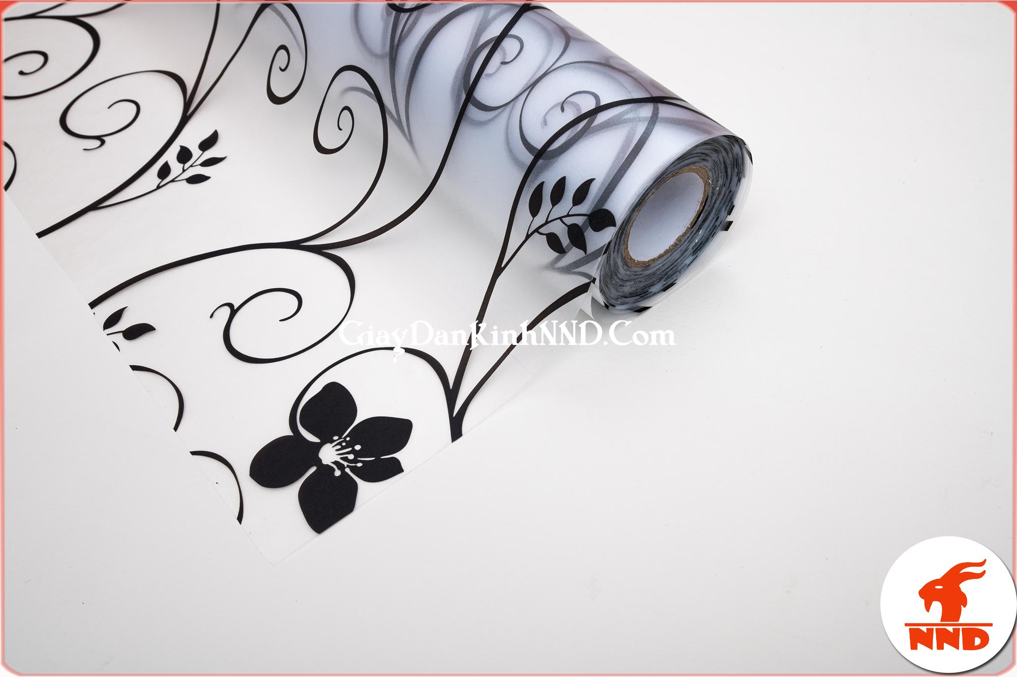 Giấy dán kính trang trí hoa dây đen mã A18