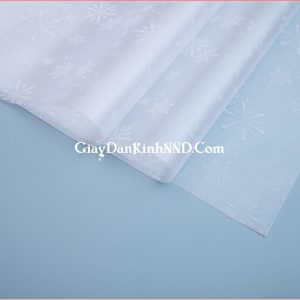 Giấy dán kính trang trí mã A22 là mẫu giấy dán kính hình bông tuyết trắng