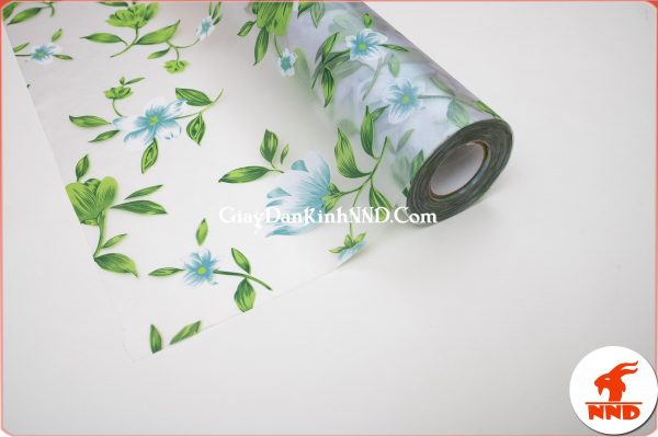 Mua giấy dán kính theo cuộn sẽ được giá ưu đãi nhất
