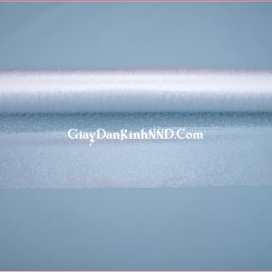 Giấy dán kính trang trí mã A53 là mẫu giấy dán kính 3D giả đá nhỏ rất tinh tế và đẹp, đây là kiểu mẫu dán kính có khả năng che mờ tấm nhìn không làm thay đổi quá nhiều tổng thể không dán nên sẽ thích hợp dán cho những phòng mang phong cách hiện đại
