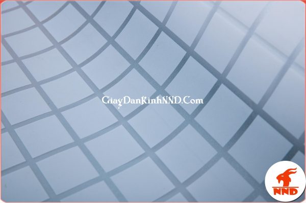 Giấy decal dán kính kẻ ô trắng mã A58