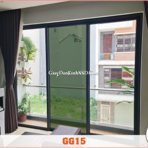 Ảnh thi công thực tế lên kính của sản phẩm phim cách nhiệt mã GG15