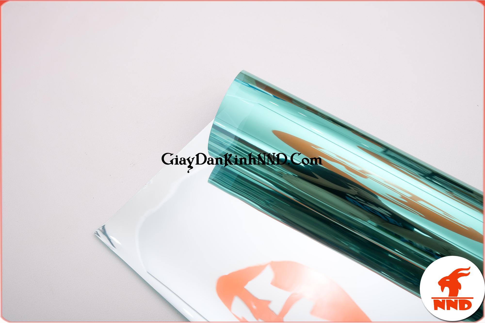 Bên cạnh đó GS16 còn được biết đến với tính thẩm mỹ rất cao nhờ màu xanh lá vô cùng bắt mắt
