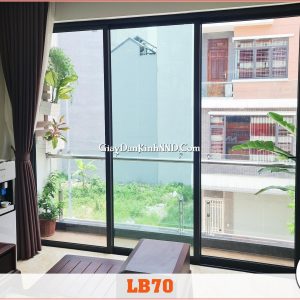 Ảnh thi công thực tế lên kính của sản phẩm phim cách nhiệt mã LB70