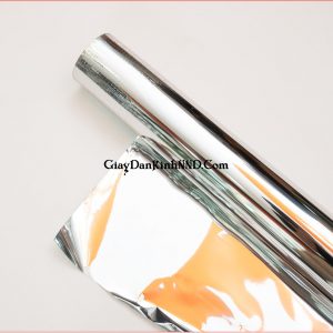 Phim cách nhiệt phản quang thường có giá thành rẻ và khả năng cách nhiệt rất tốt.