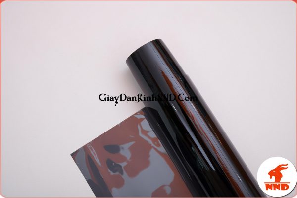 SB35 - Smoke Black 35 là mã phim cách nhiệt thuộc nhóm giá rẻ