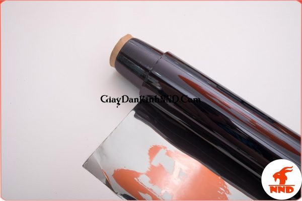 Phim UV100 được sản xuất trên công nghệ UV400 Total Care với khả năng cắt UV tuyệt đối