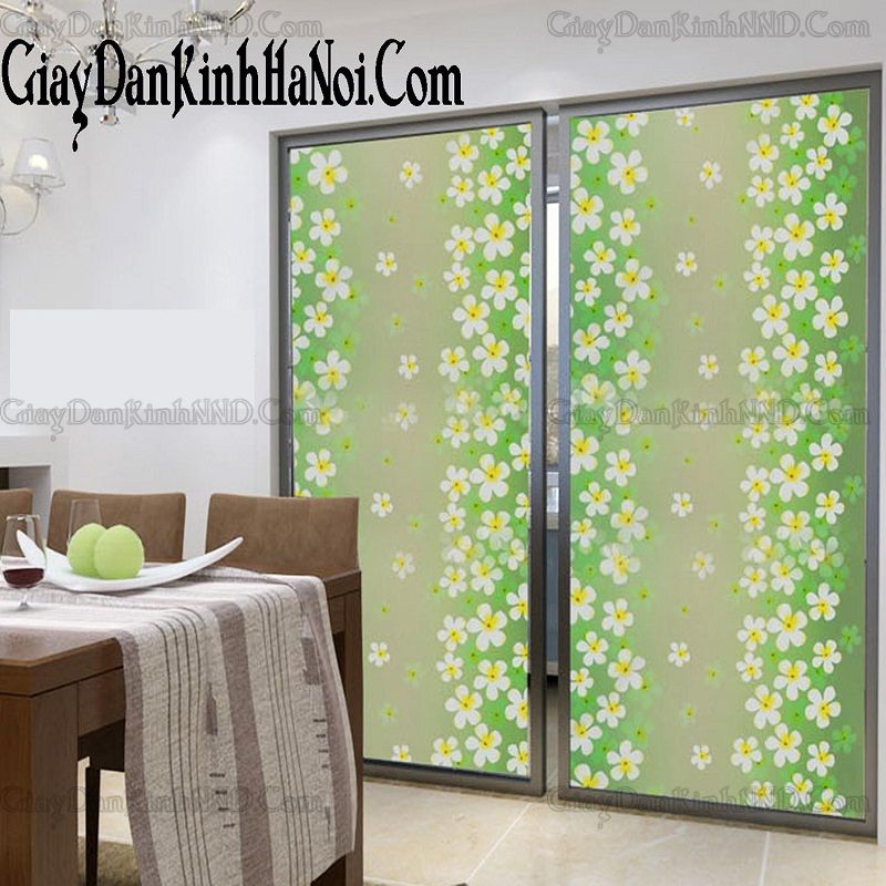 Mẫu giấy decal dán kính hình hoa dây xanh cho phòng khách