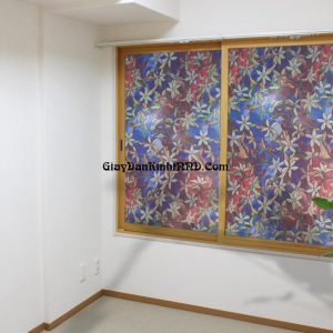 Sử dụng mẫu giấy dán kính trang trí 3D mã A40 cho cửa sổ vô cùng bắt mắt
