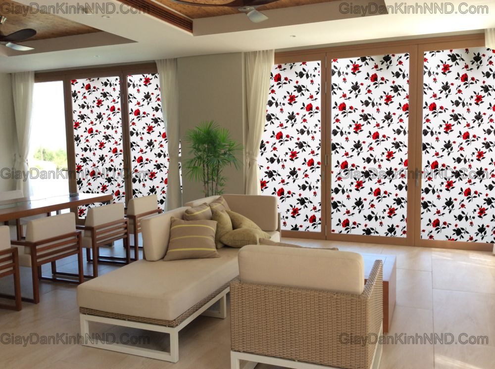 Trang trí phòng khách bằng mẫu giấy decal dán kính mã a43