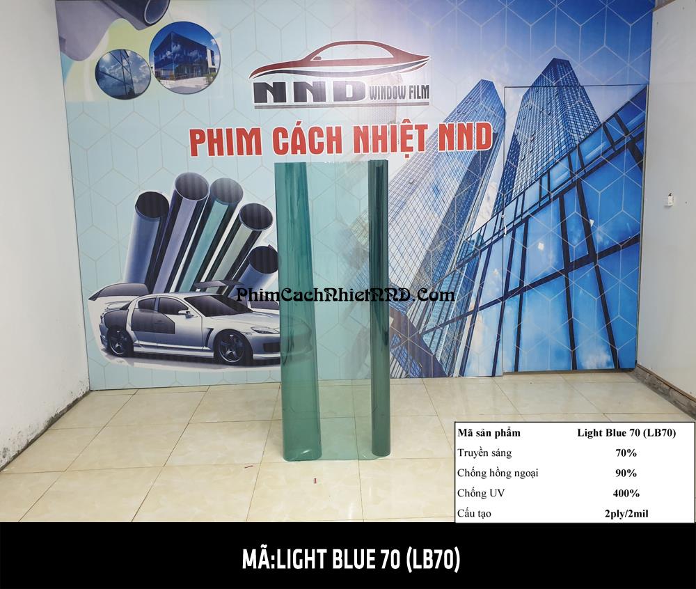 LB70 là kiểu mẫu phim dán kính cách nhiệt màu ánh xanh nhẹ trong suốt 2 chiều chuyên dán kính lái xe hơi và kính tòa nhà. là mã phim cách nhiệt màu trong được ưa chuộng nhất năm 2020