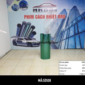 Giấy dán kính phản quang mã P2 là mẫu có màu xanh lá cây rất được ưa chuộng tại các văn phòng, nhà cao tầng. Đây là mã phim khả năng cách nhiệt rất tốt với tổng cản nhiệt lên đến 68% hiện đang được NND giảm giá từ 85k xuống chỉ còn 65k/m2. Ngoài ra mã p2 còn có ưu điểm là có 2 loại cấu trúc phim dán trong và dán ngoài thích hợp cho mọi điều kiện cũng như vị trí thi công khác nhau.