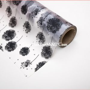Giấy dán kính trang trí mã A45 là mẫu giấy dán kính hình bông bồ công anh màu đen vô cùng tinh tế và sang trọng