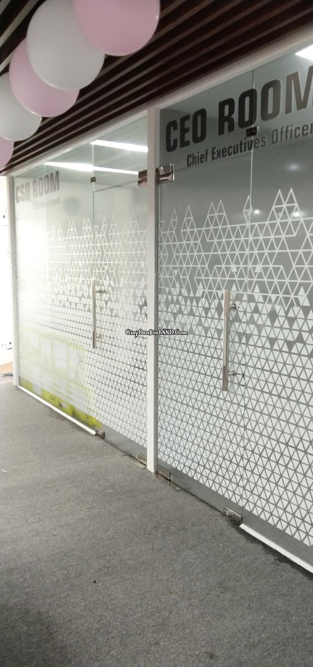 Công trình in decal trong dán kính