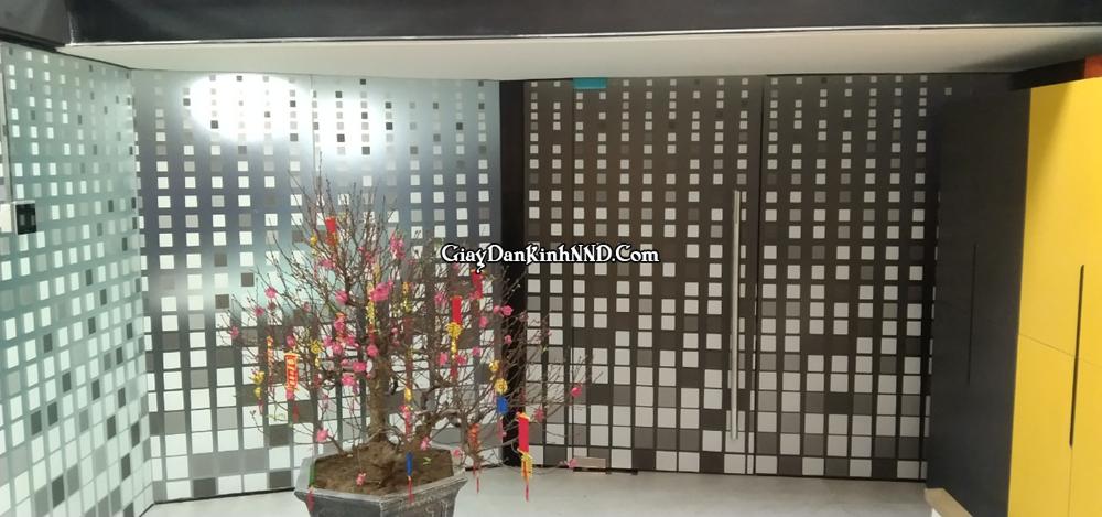 In UV decal mờ dán kính văn phòng phá cách
