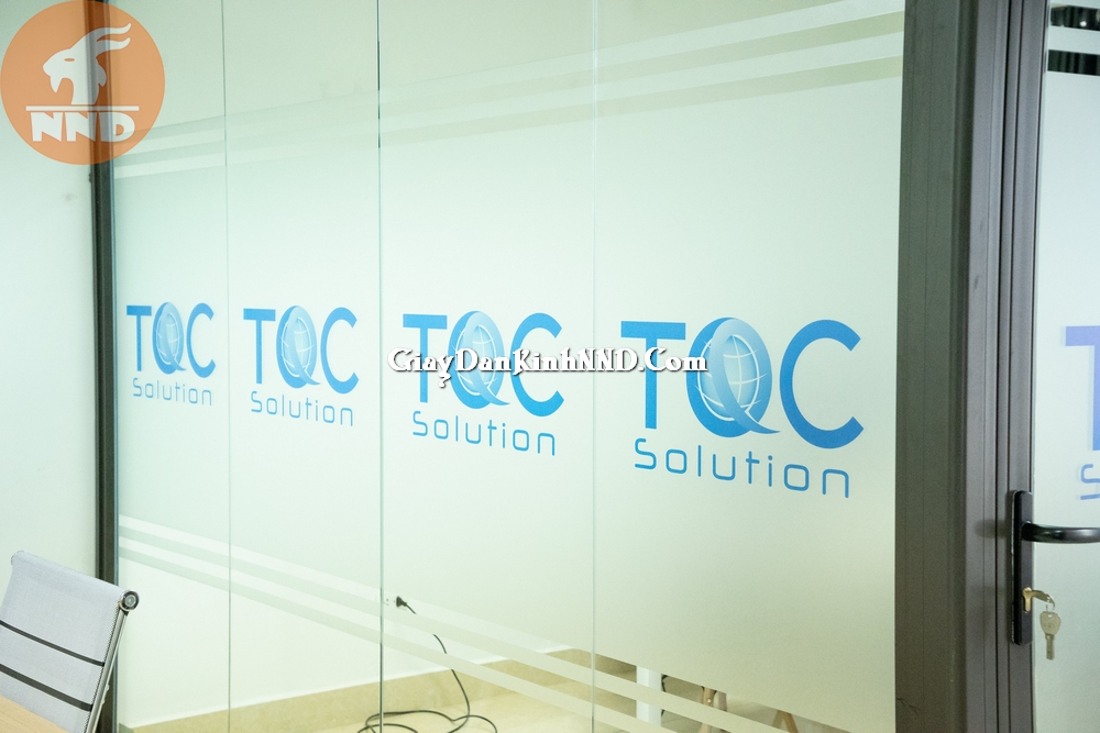 Dán kính văn phòng công ty Cổ Phần TQC SOLUTION