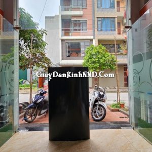 Ảnh chụp phim dán kính chắn sáng Black Out