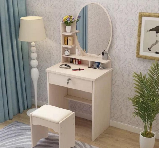 Bàn phấn trang điểm chế tác từ chất liệu nhựa