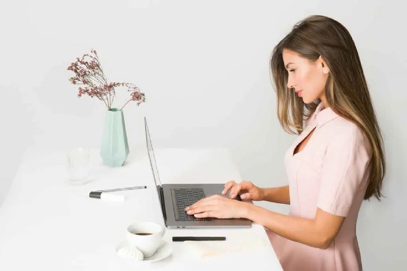 Điều Chỉnh Tư Thế Ngồi Làm Việc Đúng Cho Dân Văn Phòng 3 Phần cổ tay cần được duỗi thắng