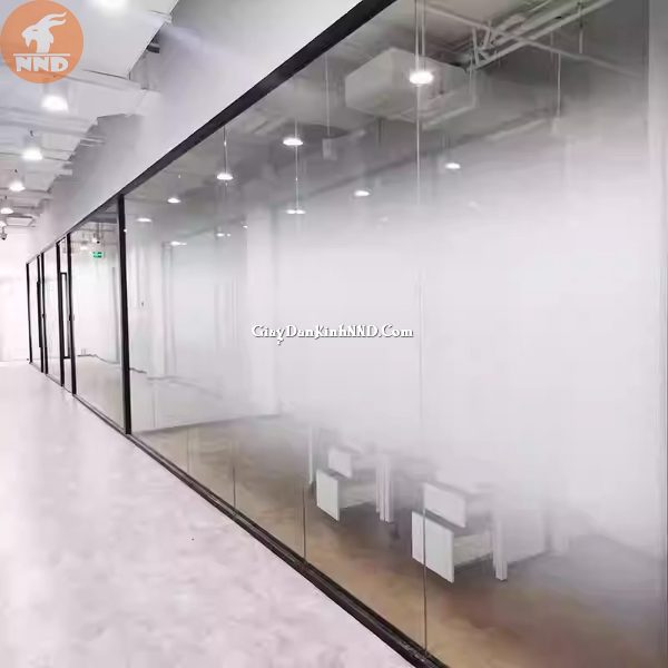 Phá cách không gian văn phòng với Decal Dán Kính Chấm Bi Chuyển Sắc Hiệu Ứng 3D