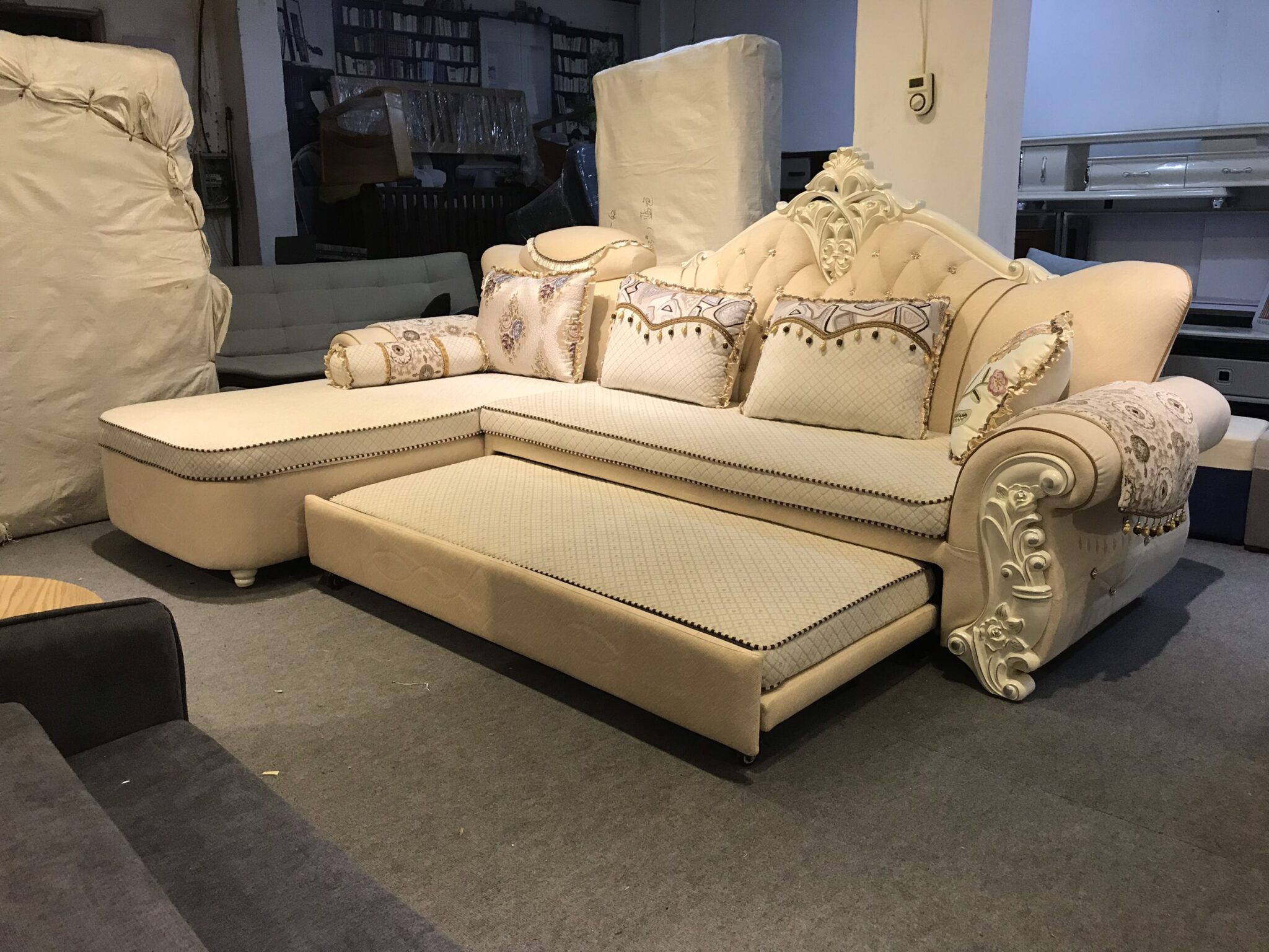 Sofa Giường Phong Cách Tân Cổ Điển - SGNVP13 4 Sofa giường thiết kế theo phong cách tân cổ điển