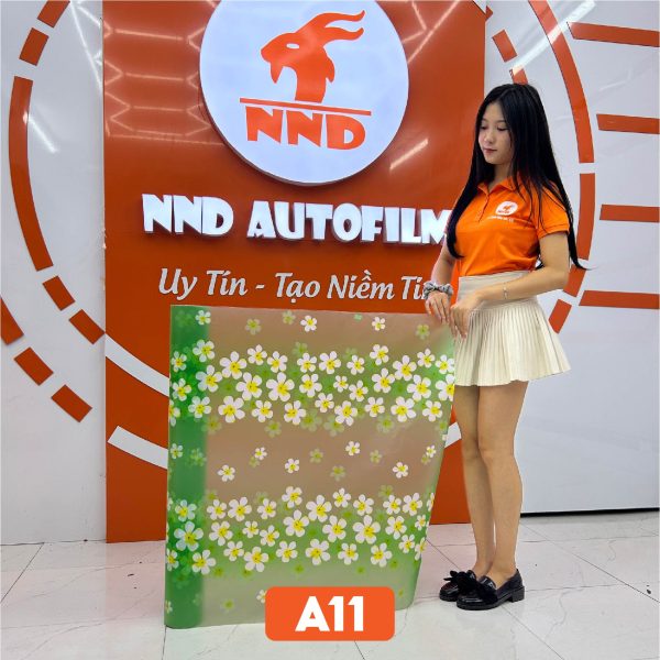 Giấy dán kính trang trí hoa đại mã A11