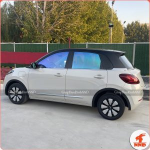 Phim dán cách nhiệt đổi màu siêu đẹp cho ô tô