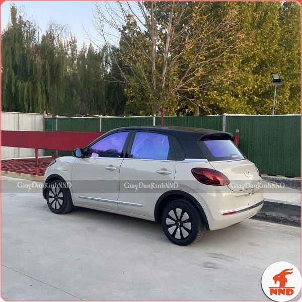 Phim dán cách nhiệt đổi màu siêu đẹp cho ô tô