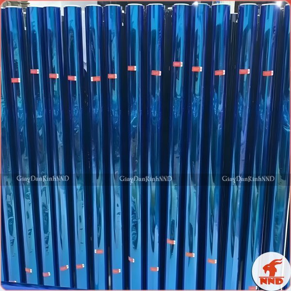 Phim dán kính đổi màu cách nhiệt cho ô tô siêu đẹp