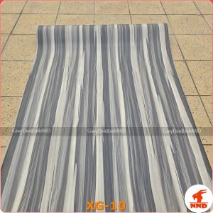 Giải pháp trang trí hoàn hảo cho nội thất cũ với decal vân gỗ có khả năng chống thấm.