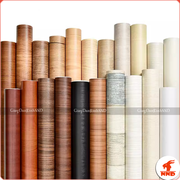 Làm mới bàn ghế, tủ gỗ bằng decal vân gỗ cao cấp, bám dính tốt và chống ẩm hiệu quả.