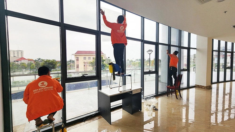 Phim Cách Nhiệt Nhà Kính