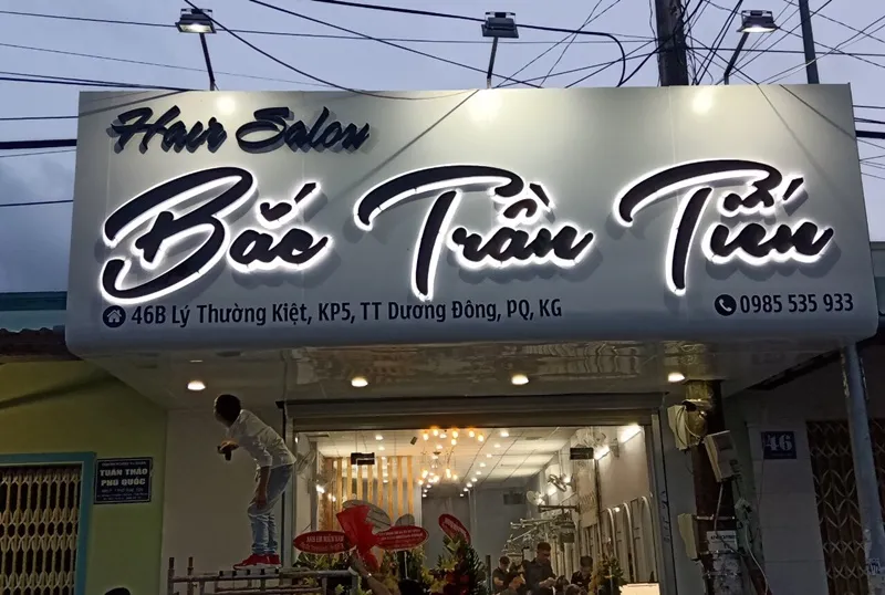 Bảng hiệu chữ nổi mica Salon tóc Bắc Trần Tiến