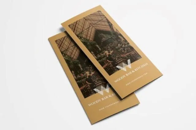 Mẫu thiết kế Brochure đẹp theo phong cách cổ điển