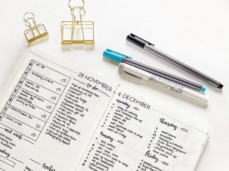 Chuẩn bị nguyên liệu để làm sổ tay văn học