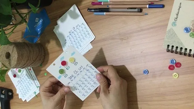 Cách làm lịch để bàn handmade