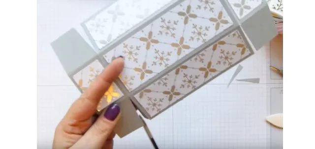 Bước 6 – Cắt các cạnh ô vuông nhỏ 4 góc