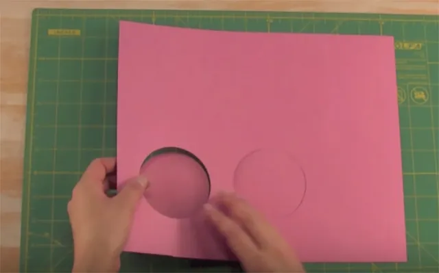 Cắt tiếp 2 hình tròn