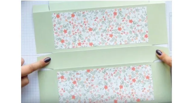 Bước 4 – Dán giấy trang trí lên 2 mặt hộp