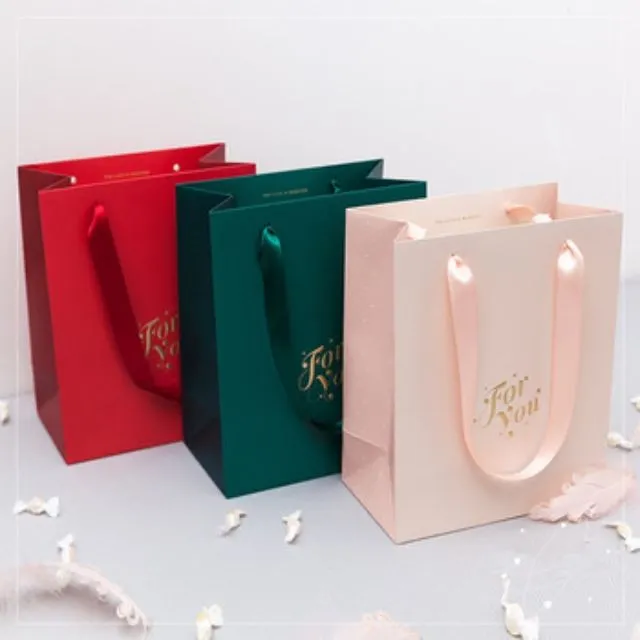 Lợi ích của việc sử dụng túi giấy đựng quà