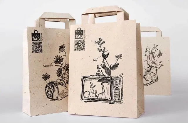 Mẫu túi giấy đựng quà chỉ với 2 màu, họa tiết, hình ảnh đơn giản