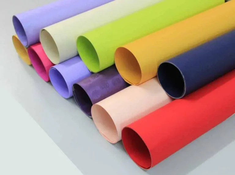 Giấy mỹ thuật cũng được sử dụng phổ biến