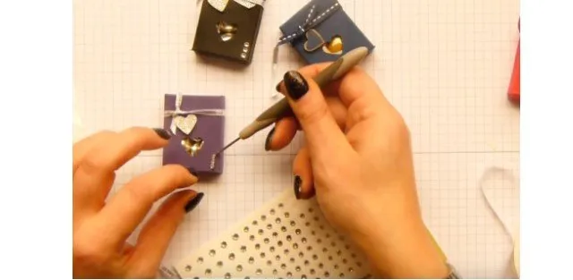 Bước 7: Trang trí hộp