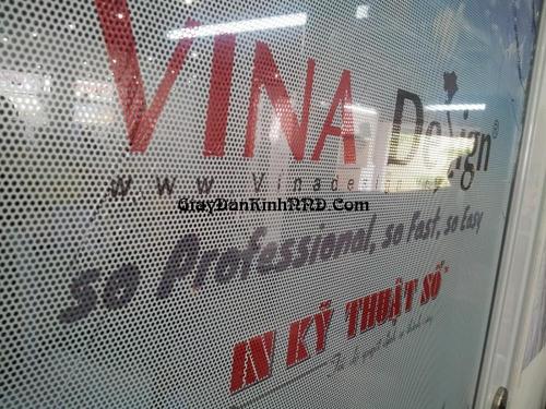 In decal lưới dán cửa kính nhìn một chiều